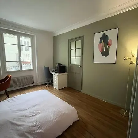 Calm In Great Location Appartement Paris